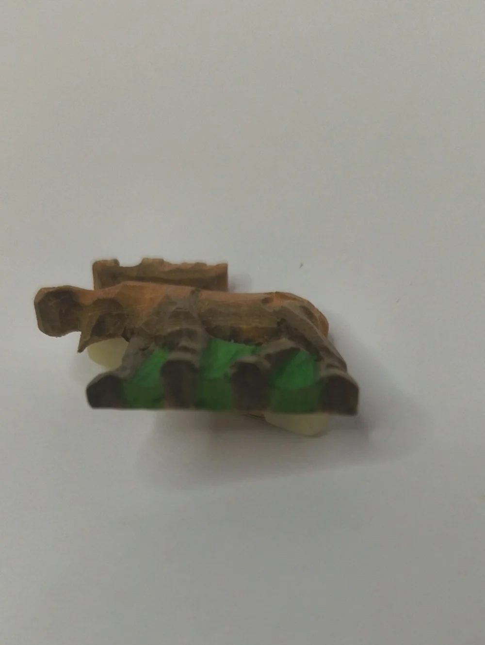Vintage Alaska Wood Carved Wooden Moose Kipmik Products Anchorage Lapel Pin